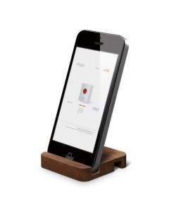 Elago W Stand - дървена поставка за iPhone 5, iPhone 5S, iPhone SE, iPhone 5C, iPad mini, iPad mini 2, iPad mini 3 (лешник)