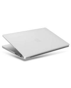 Uniq Claro Slim Hardshell Case - предпазен поликарбонатов кейс, силиконов протектор за клавиатурата и предпазител за камерата за MacBook Pro 16 M1 (2021) (прозраче