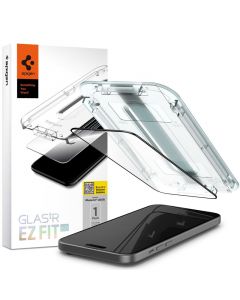 Spigen Glas.tR EZ Fit Full Cover Tempered Glass - стъклено защитно покритие за дисплея на iPhone 15 (черен-прозрачен)