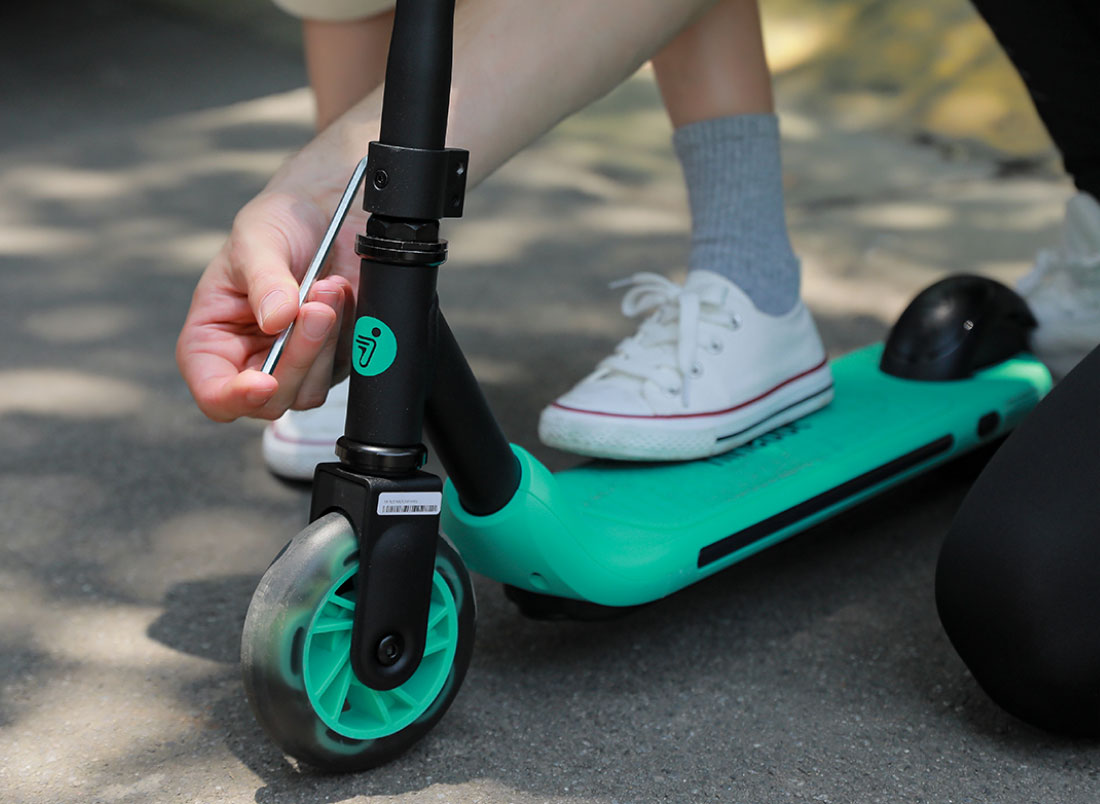 Как да активираме детска тротинетка Segway Ninebot eKickScooter ZING A6?